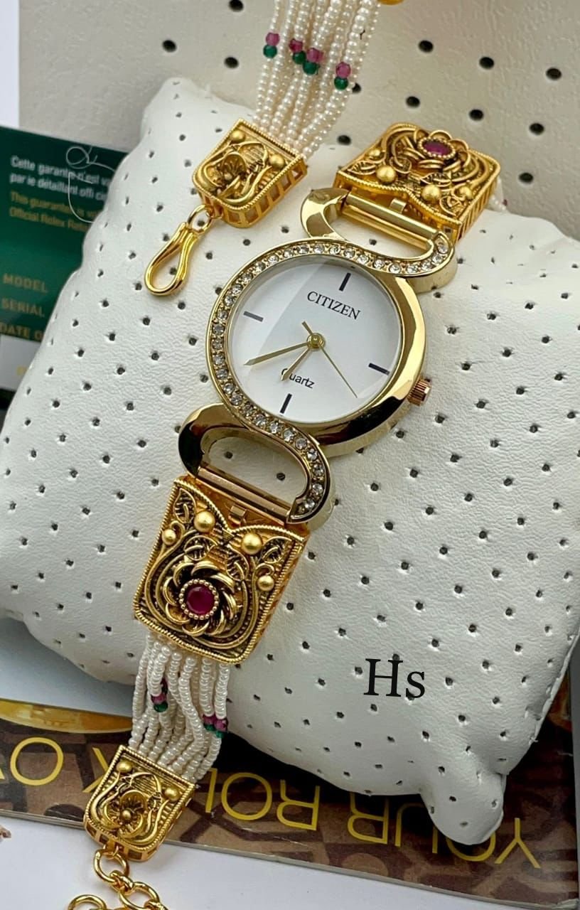 Party wear girls hand watch, very beautiful and beautiful girls fashion  watch, party wear girls hand